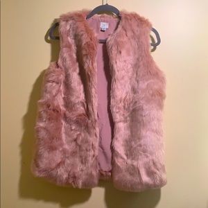 💕Pink Faux Fur Vest💕